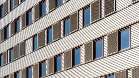 vinyl siding contractors with financing options Vinyl Siding Contractors with Financing Options: Top Picks & Expert Guide Top Vinyl Siding Contractors with Financing Options: A Detailed Comparison